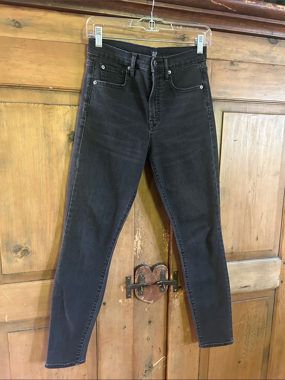 GAP Black Skinny Jeans
